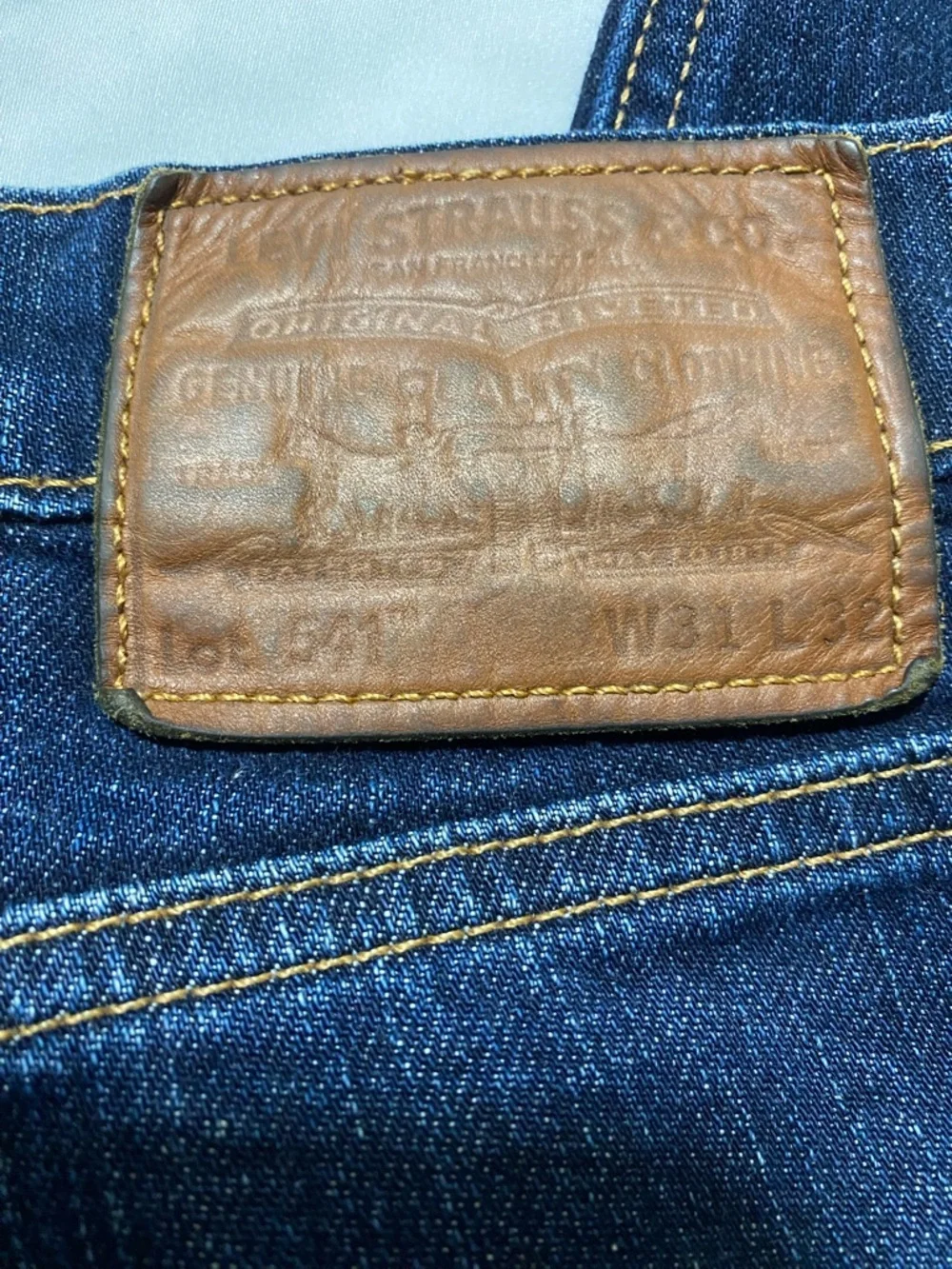 Levi's 541 Men's Slim Straight Jeans in Deep Indigo Blue size 31x32